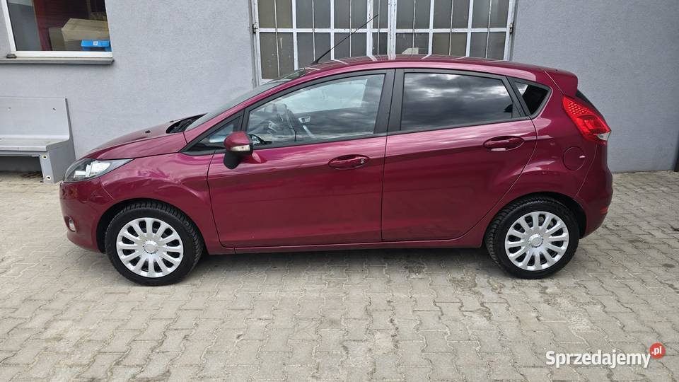 Ford Fiesta 125 Celebration Rok produkcji 2012 Fiesta