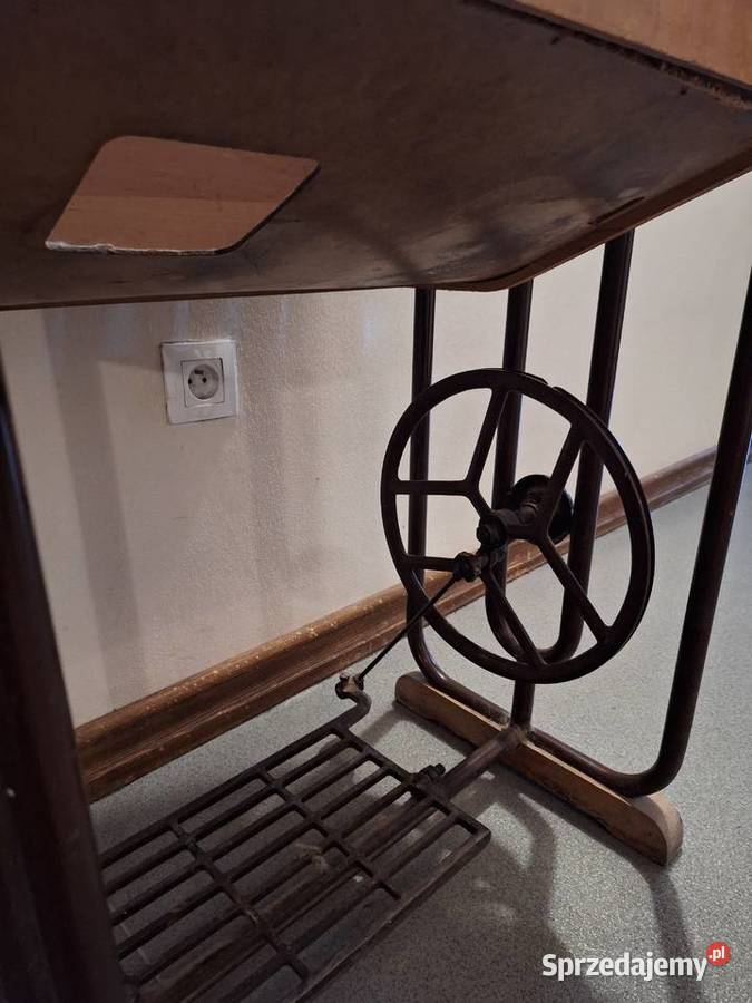 Stół maszyny antyk Karpacz sprzedam