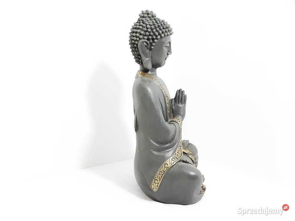 Siedzący Budda w pozycji medytacyjnej o lubelskie Biłgoraj
