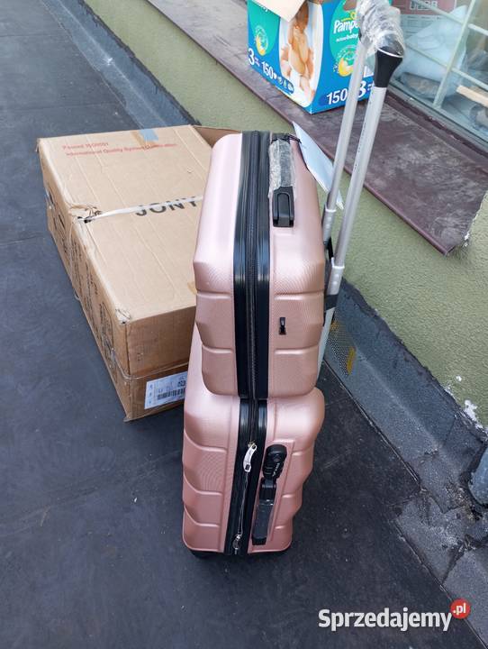 walizka kabinowa z kuferkiem z firmy wings na 4 Torby, plecaki i walizki