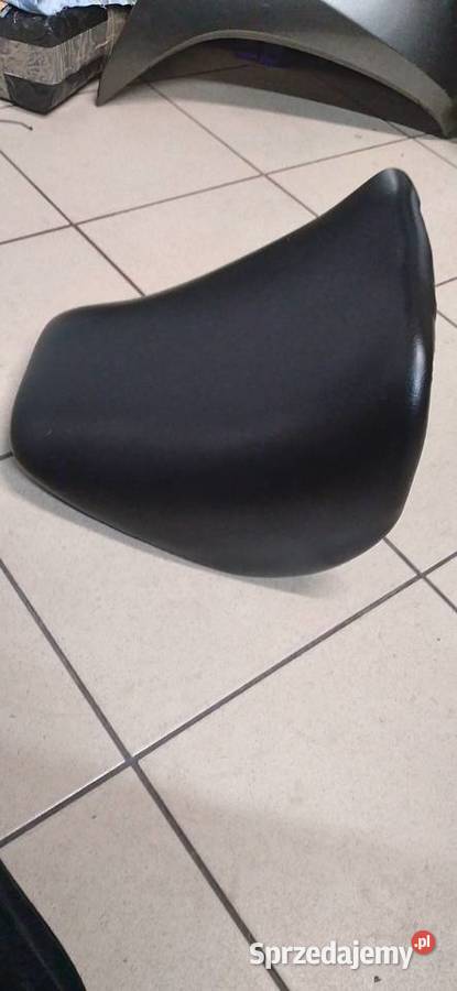 Kanapa kierowcy Suzuki GS 550 L Pozostałe Jawiszowice