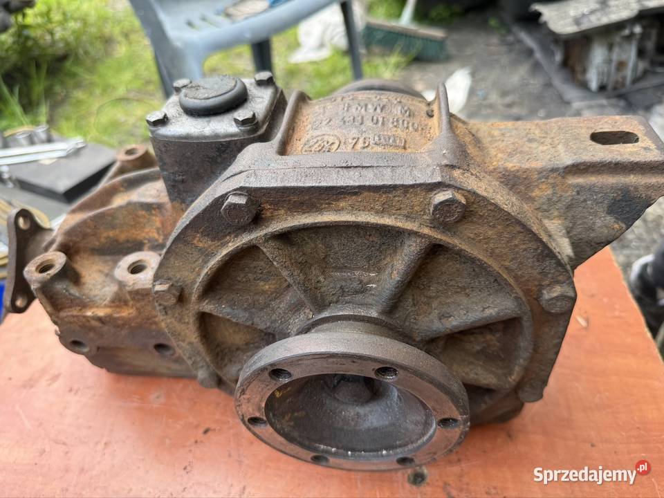 Most tył dyfer BMW e12 e24 e9 12243301800 śląskie Mszana sprzedam