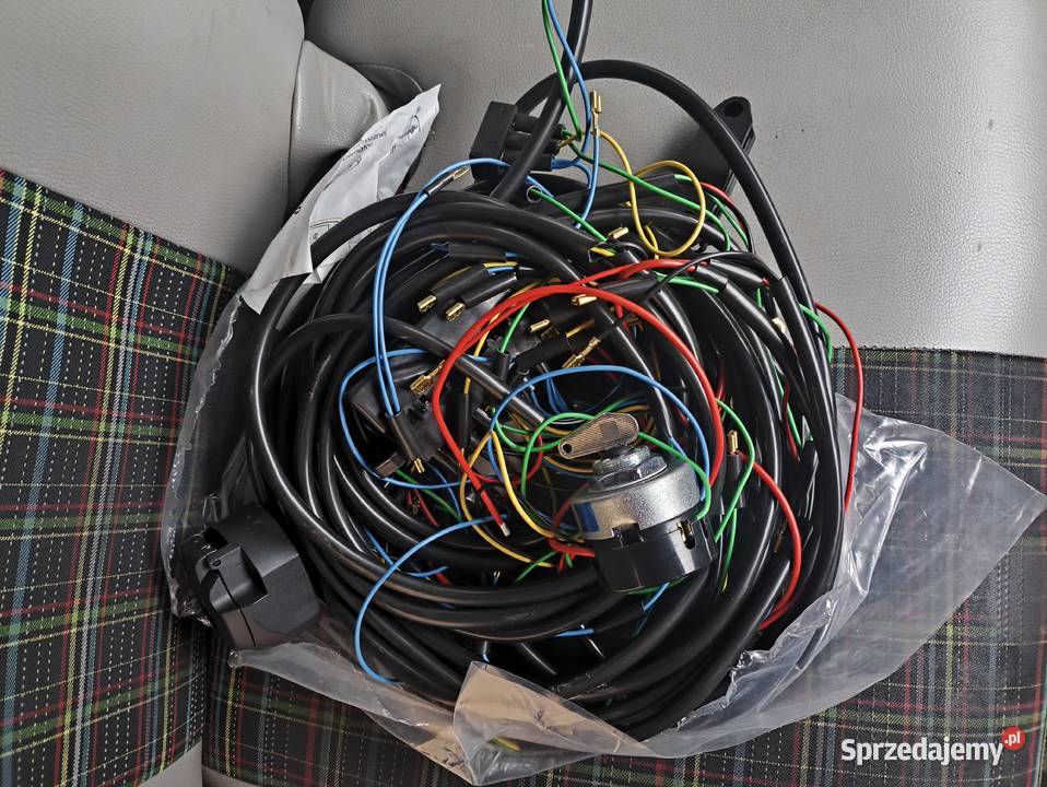 Sprzedam ursusa zarejestrowany nowe opony Czersk