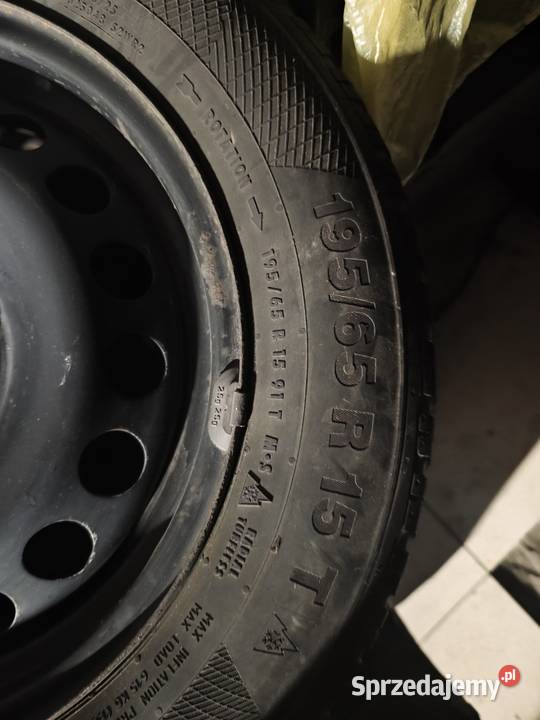 Opony zimowe 19565R15 z felgami stalowymi golf 6 Myślibórz