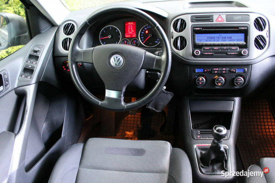 Volkswagen Tiguan 20 TDI 140 Przebieg 166 4x4 I czujnik zmierzchu Lubań sprzedam