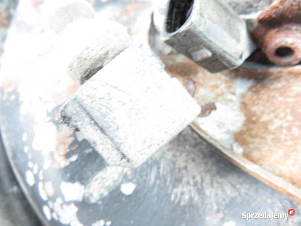 PIASTA TYLNA LEWA AUDI A8 D3 42 quattro osobowe sprzedam