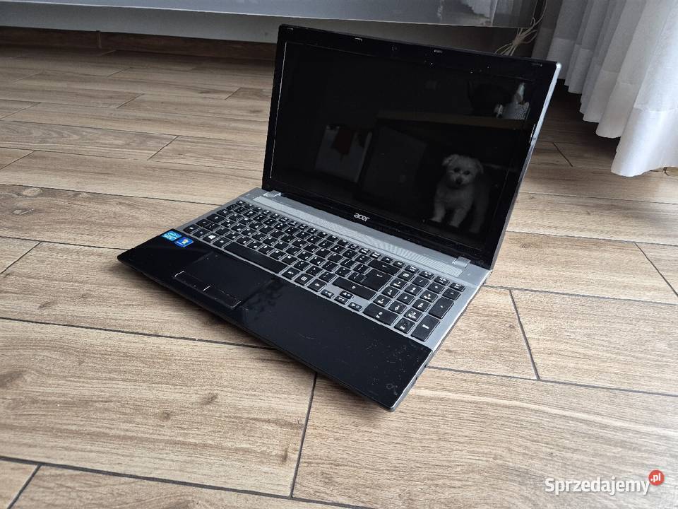 Laptop ACER V3 core I3 15-15.9"