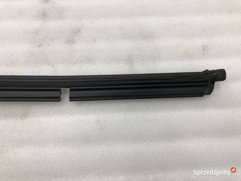 LISTWA SZYBY PRAWY TYŁ 5TA839479 VW TOURAN III wielkopolskie