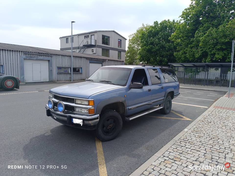 Chevrolet suburban 4x4 57l V8 LPG Poznachowice Dolne