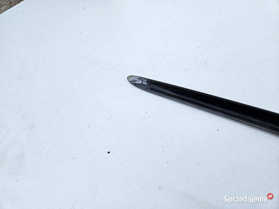MERCEDES CKLASA W205 DOPINKA LISTWY PROGOWEJ Międzychód