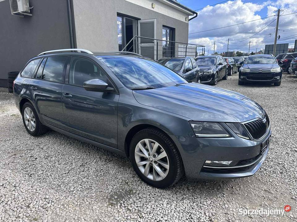 Skoda Octavia 4x4 Modelowy 2018 Bezwypadkowa gniazdo SD Ładna sprzedam
