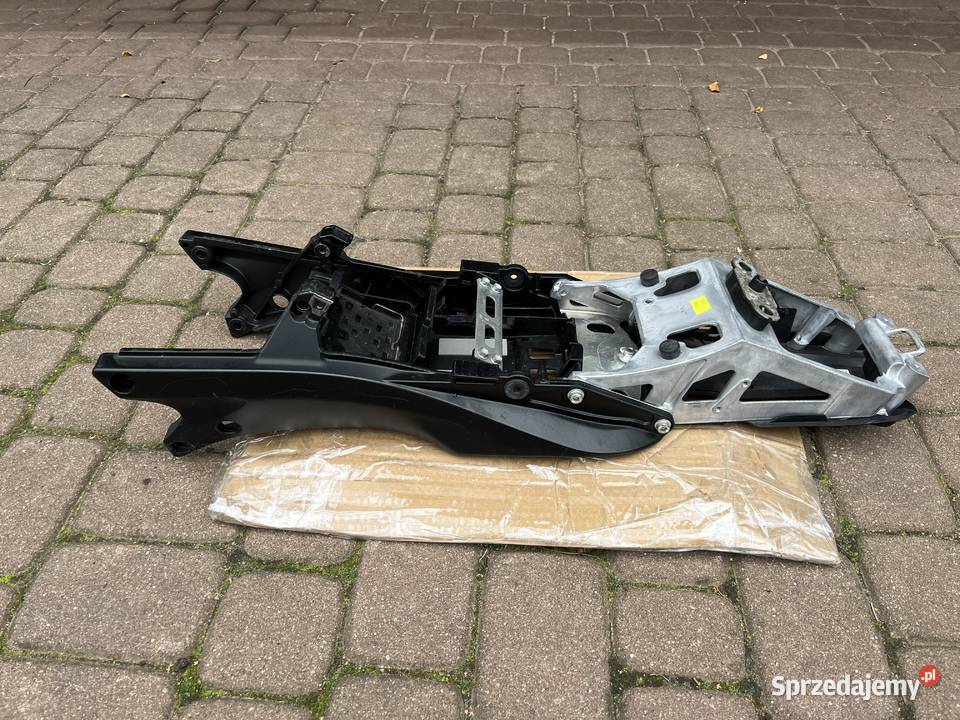 SUZUKI GSXR1000 K7K8 STELAŻ TYŁ GSXR 1000