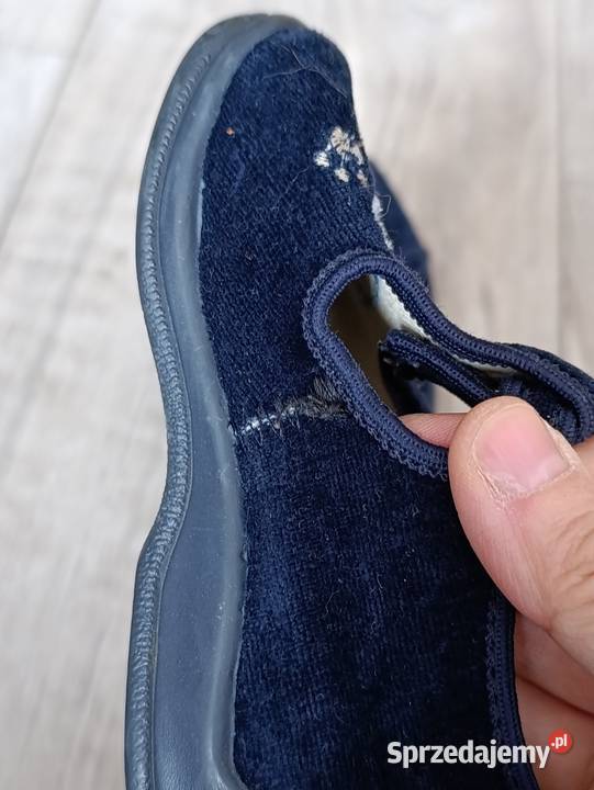 kapcie chłopięce buty rozmiar 23 długość wkładki Dla Dziecka Poznań
