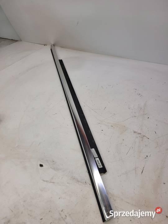 LISTWA CHROM DRZWI AUDI A4 B8 PP 8K0853284G Listwy i nakładki Przystajń