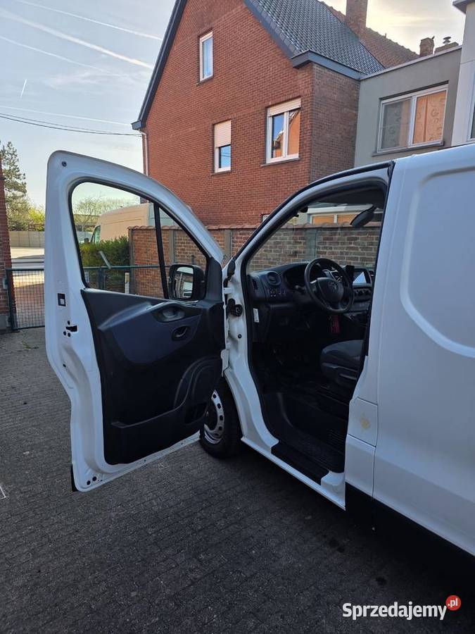 Opel Vivaro 2015r Belgia Olecko
