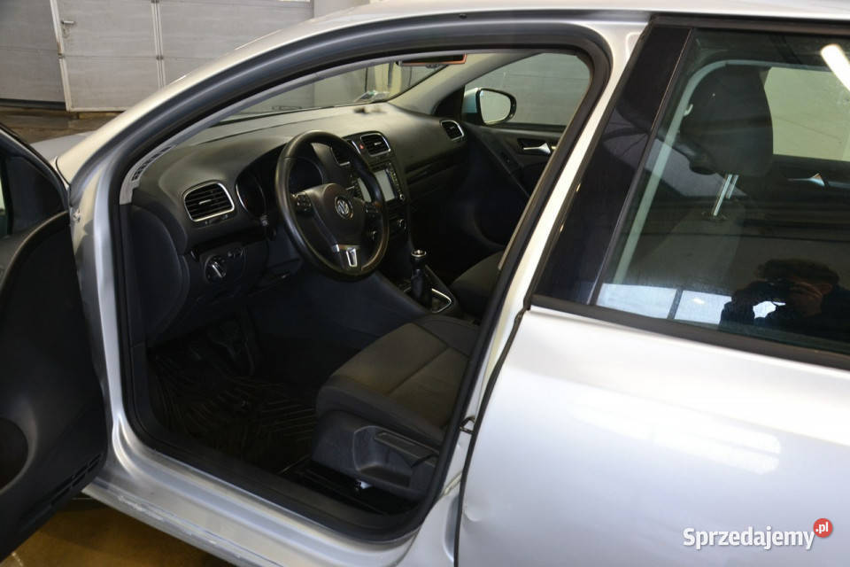 Volkswagen Golf 16 tdi 105 nawigacja parktroniki Golf Kęty