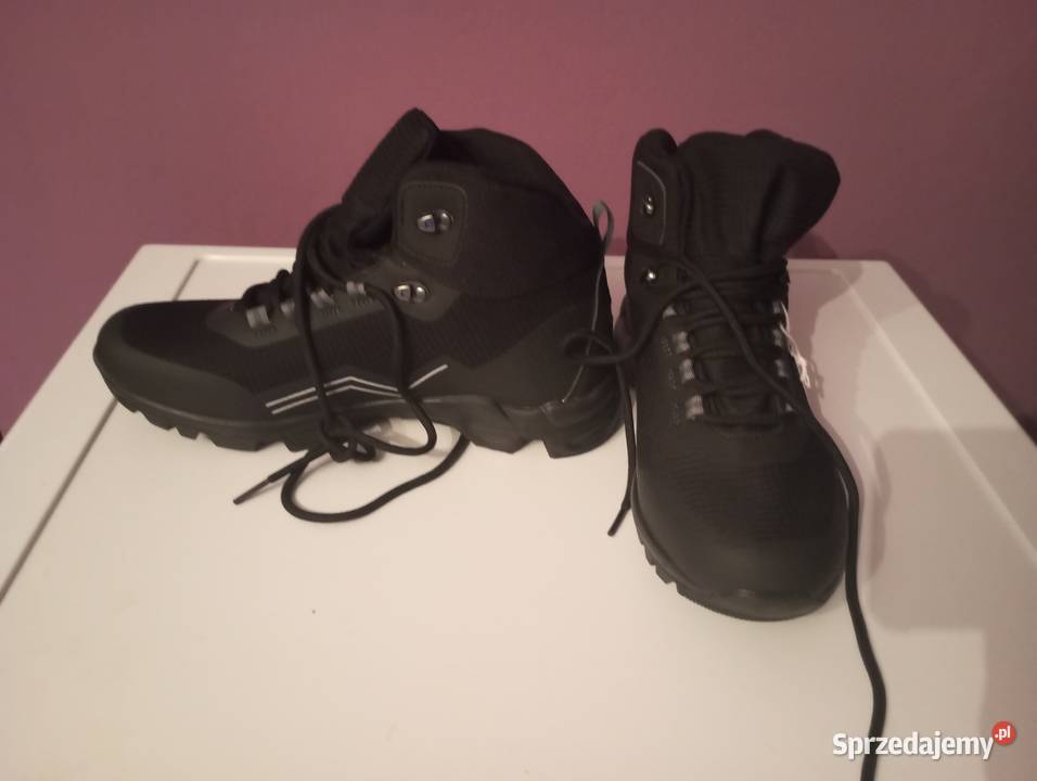 Sprzedam buty trekikngowe Pozostałe Sport i Wypoczynek Biłgoraj