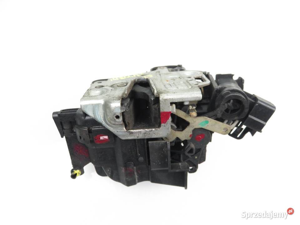 ZAMEK LEWY PRZEDNI MERCEDESBENZ CLK C208 osobowe