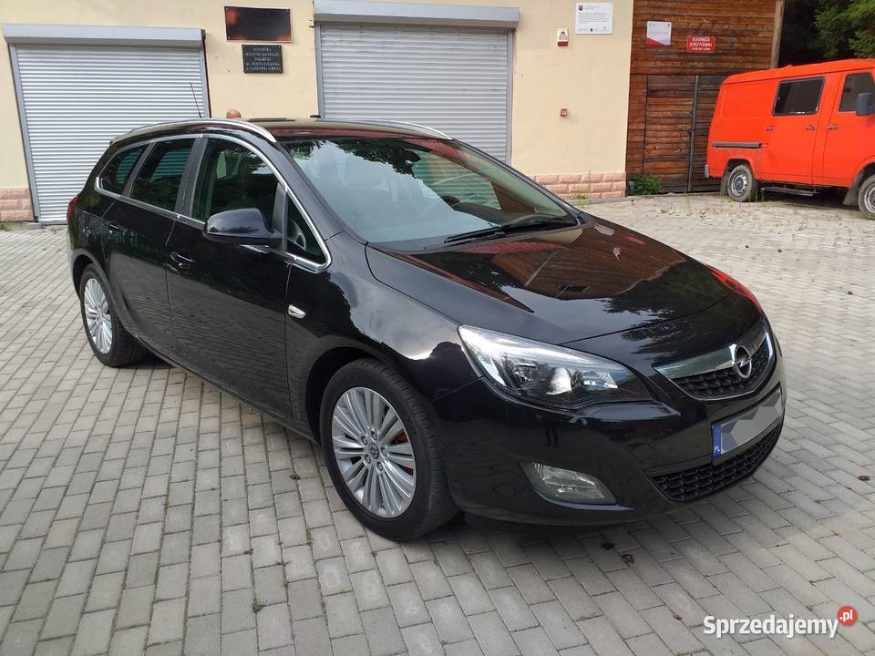 Na sprzedaż oferuję zadbanegoOpel Astra J relingi dachowe Astra dolnośląskie sprzedam