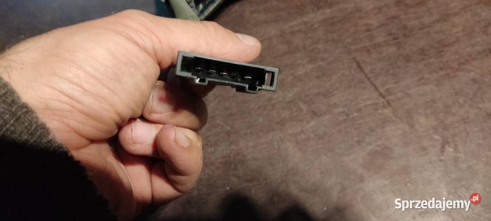 Golf 3 lusterko zewnętrzne prawe elektryczne Stalowa Wola