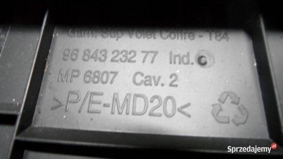 PEUGEOT 3008 I 12r listwa nakładka klapy