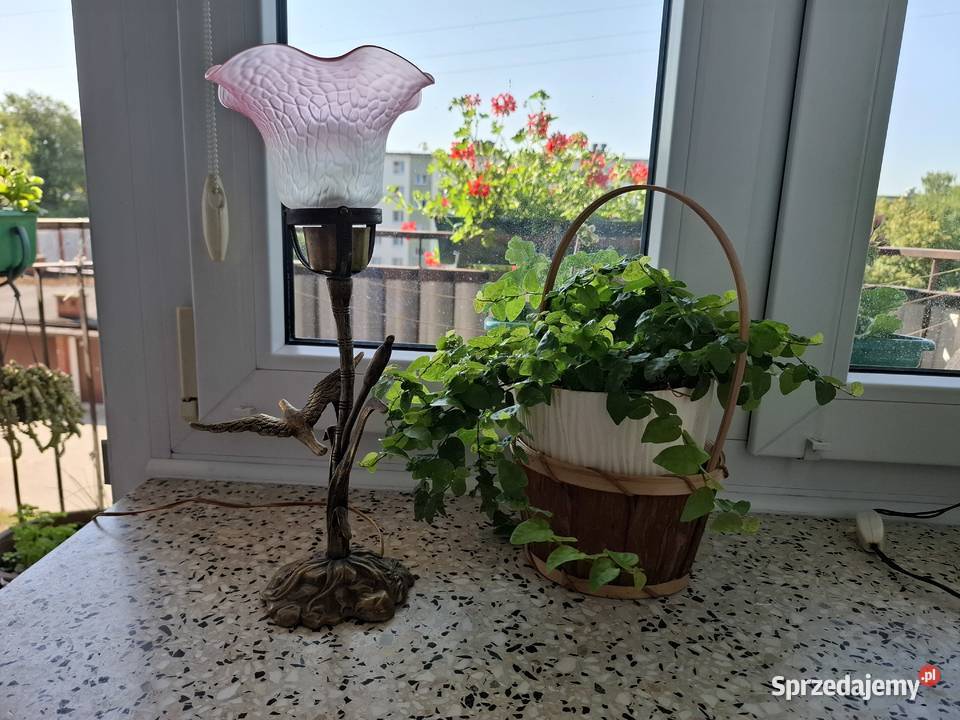 Lampka z różowym kloszem Lublin