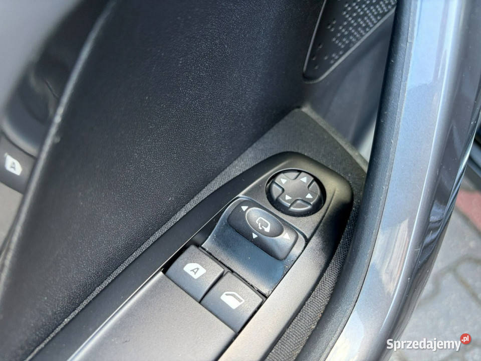 Peugeot 2008 16 HDI 99 Climatronic CarPlay Nowe czujnik parkowania Lipówki