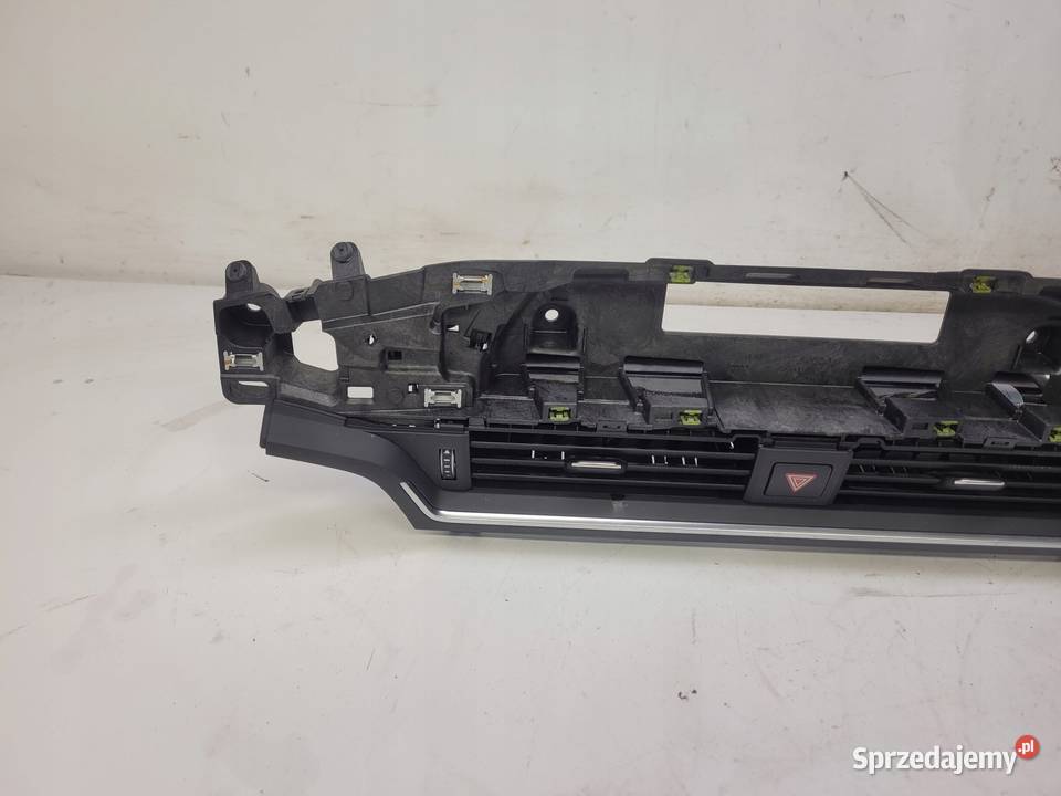 KRATKA NAWIEWU LEWA AUDI A4 B9 A5 8W2820901C Kratki nawiewu Przystajń
