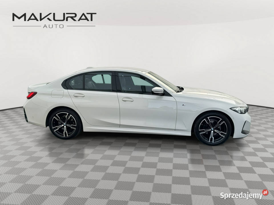 BMW 318 GD7P849318i M Sport Podgrzf Kcof LED Pół aluminiowe felgi Pępowo