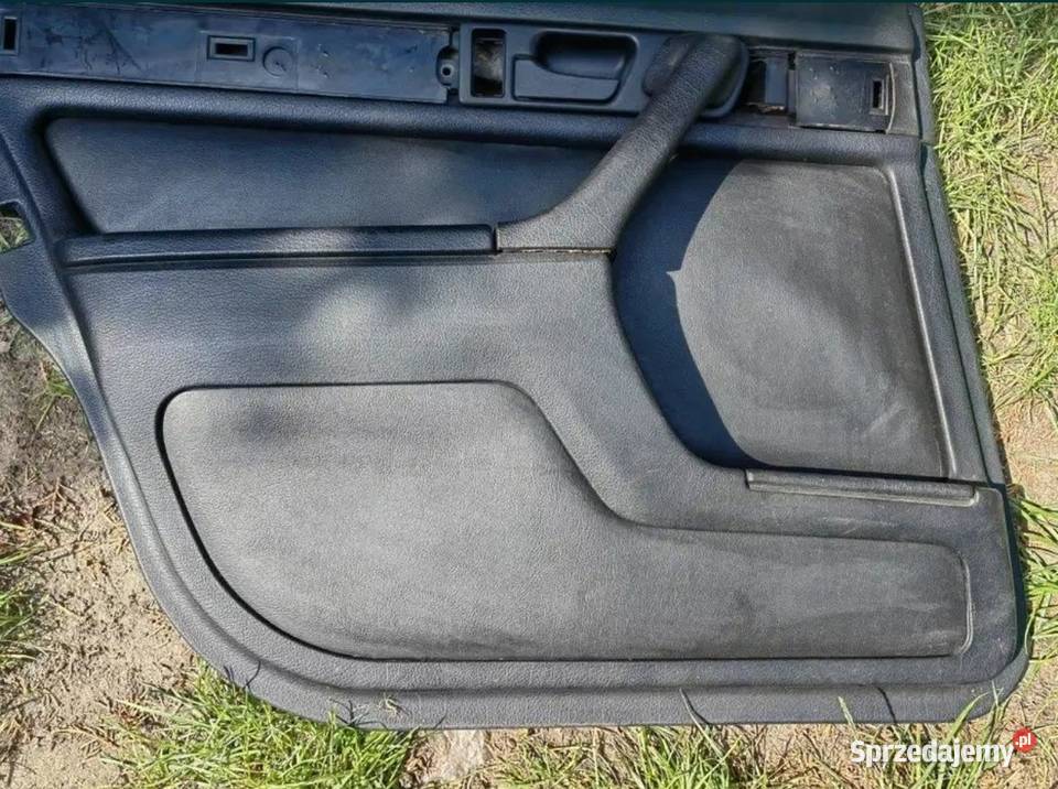Boczki drzwi BMW E32 Tapicerki samochodowe Żory sprzedam