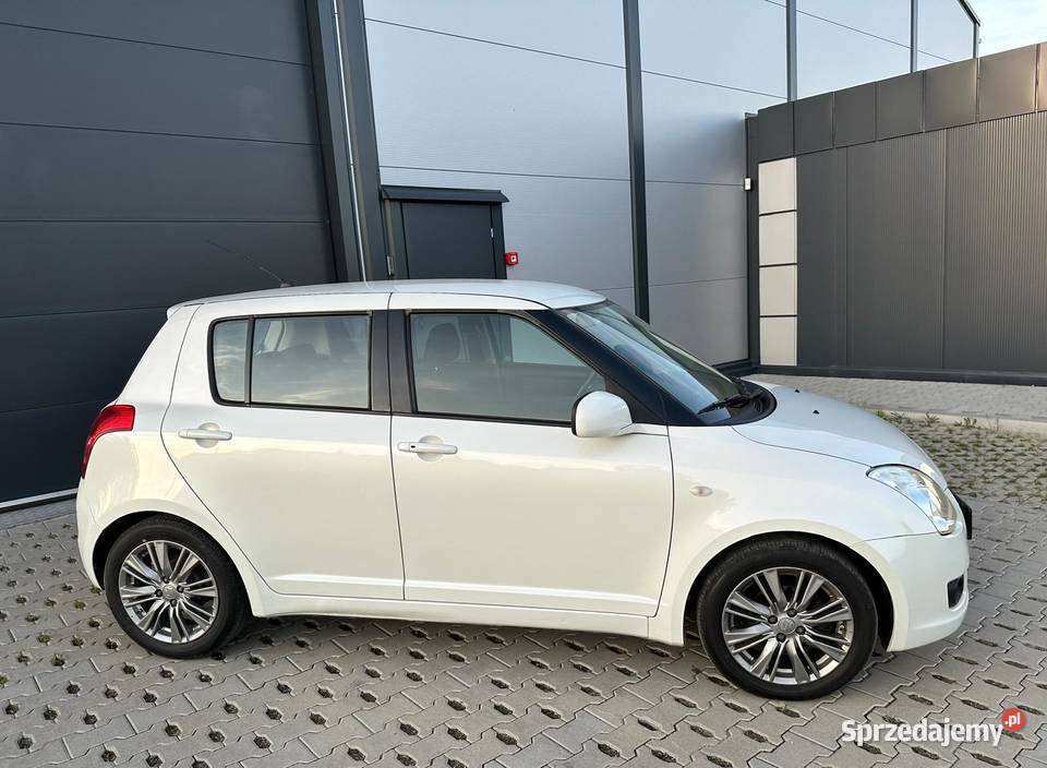 SUZUKI SWIFT 13 NIEZAWODNY ZADBANY BOGATA WERSJA Pruszcz Gdański