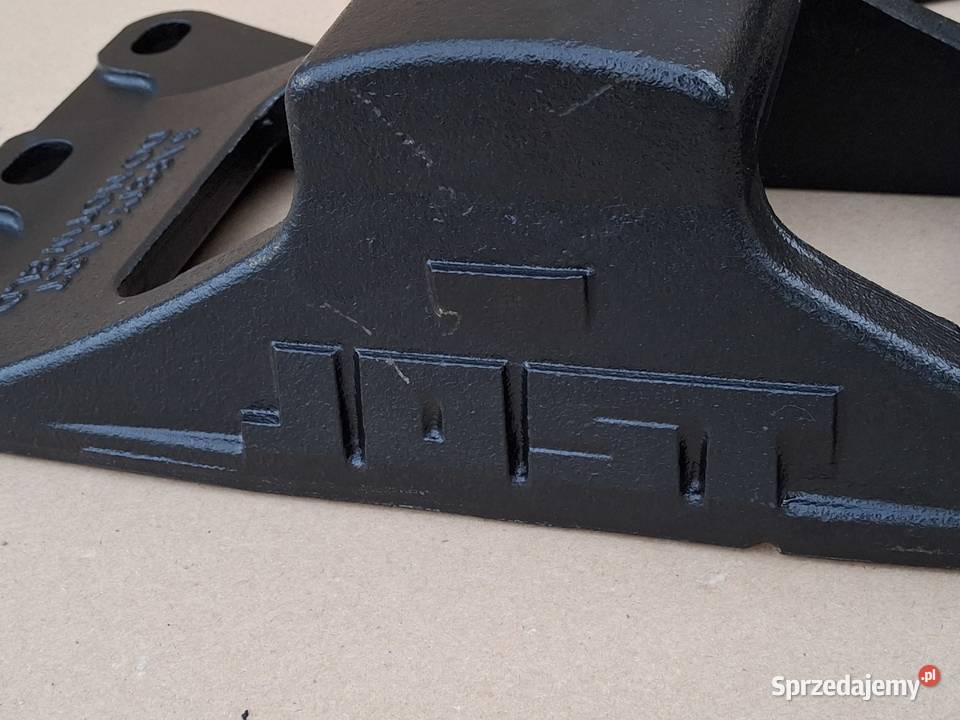 JOST ŁAPY PODPORY SIODŁA WSPORNIKI ŁAPA 150MM ciężarowe Bieleń sprzedam