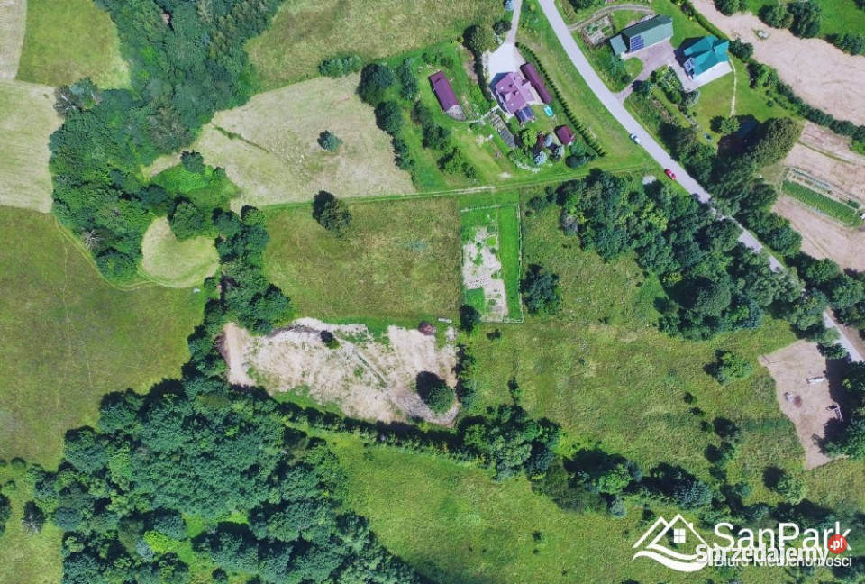 sprzedaży gruntu 4688m2 Bereżnica Wyżna sprzedam