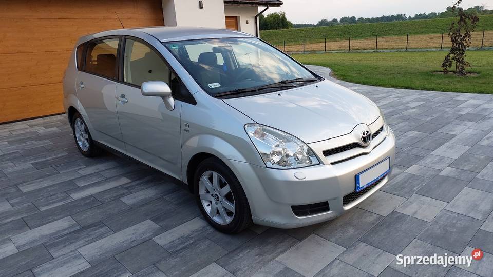 Toyota Corolla Verso 16 VVTi 110 zadbana 7 osób Niedomice
