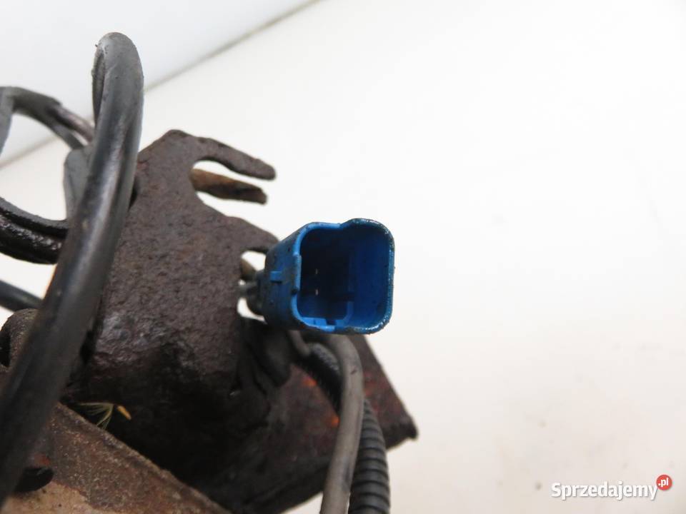 ZWROTNICA PRZEDNIA PRAWA CITROEN C5 II 16 HDi Piasty i łożyska kół