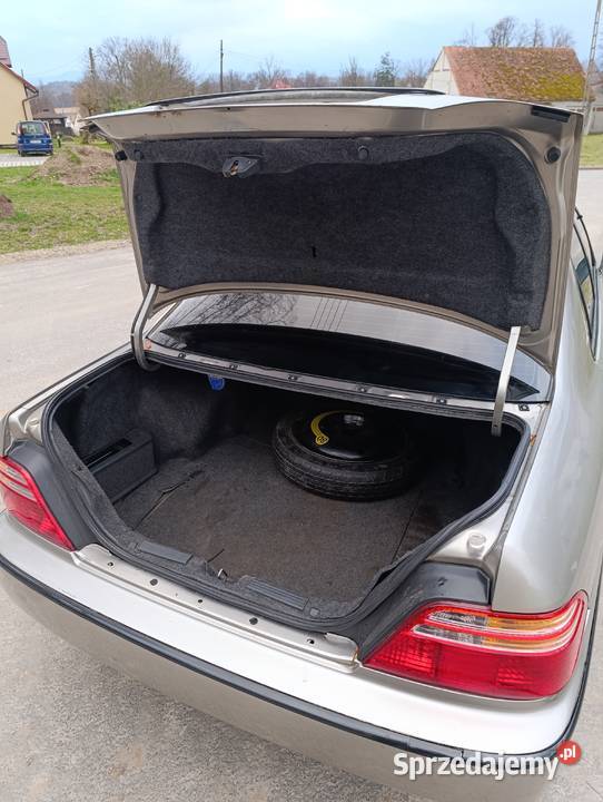 Honda Legend 208KM