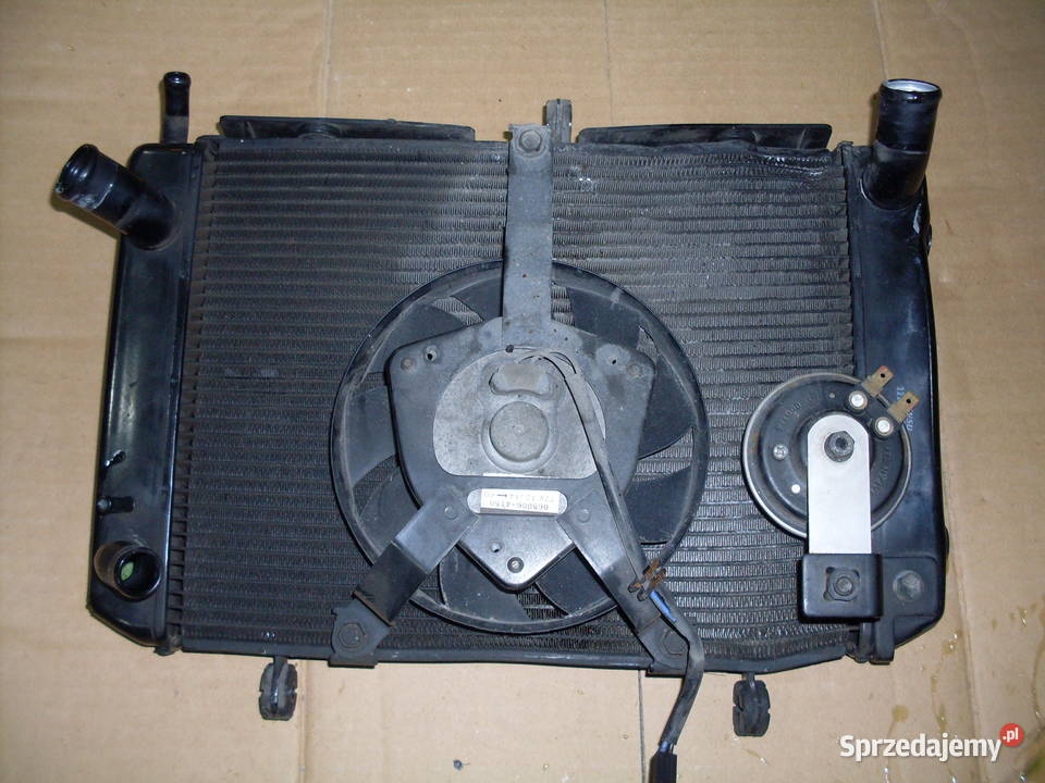 Chłodnica wentylator klakson Suzuki GSR 600 0610