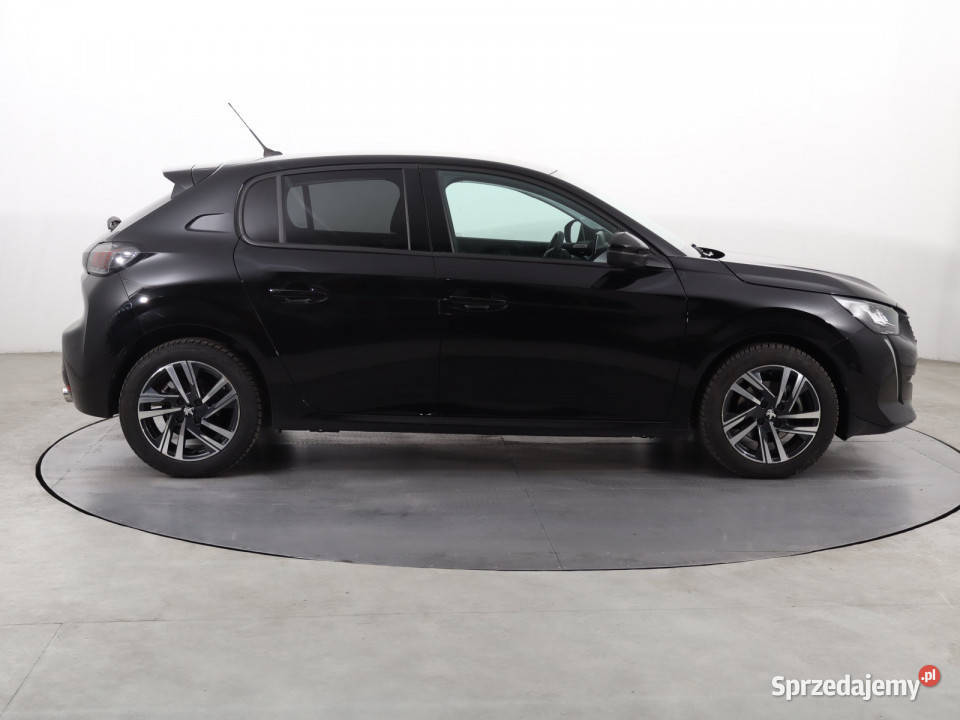 Peugeot 208 12 PureTech światła do jazdy dziennej śląskie sprzedam