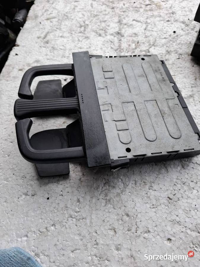 Uchywt Panel Na Kubki Volkswagen Golf 4