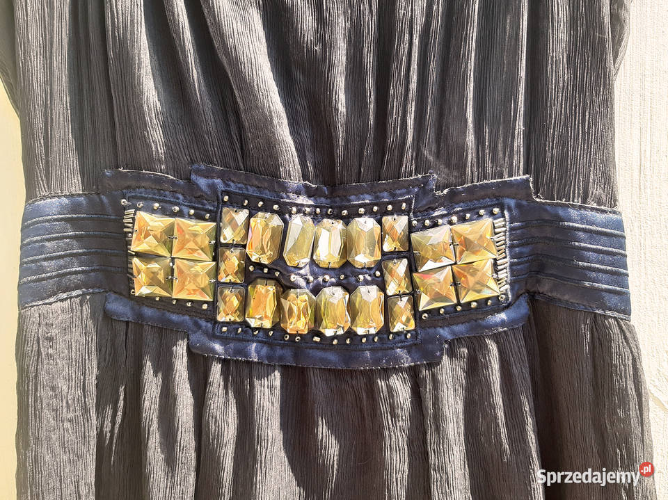 Jedwabna francuska sukienka mała czarna Queenie Warszawa