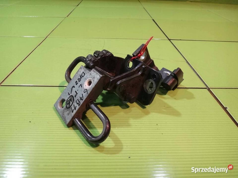 A3 8P LIFT 09r CABRIO zawiasy drzwi lewe przod