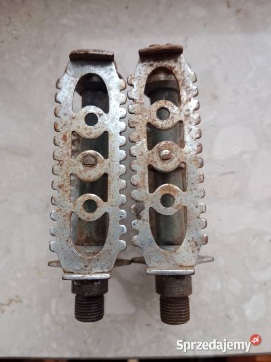 Pedały rowerowe metalowe vintage PRL antyki Miejsce Piastowe