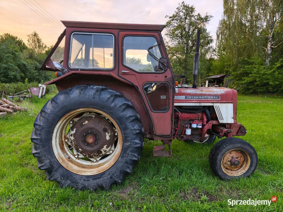 International 574
