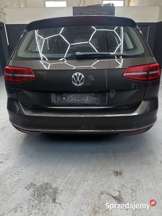 Volkswagen Passat B8 20 VW Highline TDI 150 DSG skórzana tapicerka Iława sprzedam