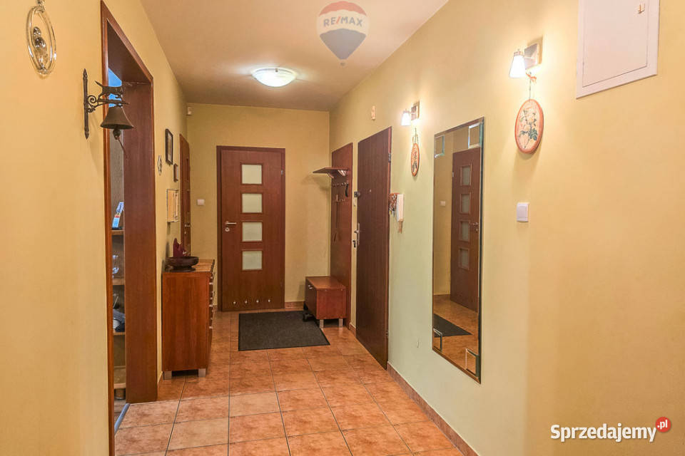 Dwupoziomowe 122 m 4 pokoje Retkinia garaż spółdzielcze własnościowe z KW Sprzedaż Łódź