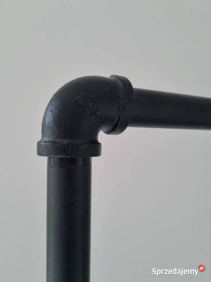 wieszak stojący w stylu industrialnym Bydgoszcz