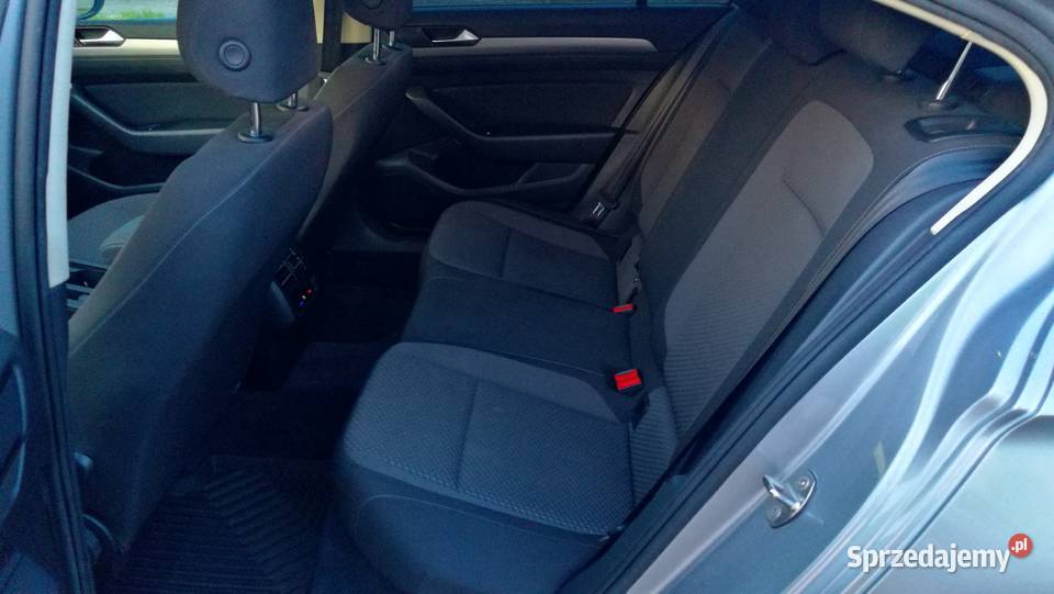 VW Passat Sedan 2018r Polski SalonBezwypadkowy nieuszkodzony Szczecin sprzedam