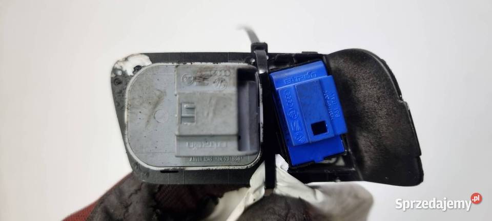 PRZYCISK VOLKSWAGEN TOURAN 1T1959552B Pozostałe kujawsko-pomorskie Lipno