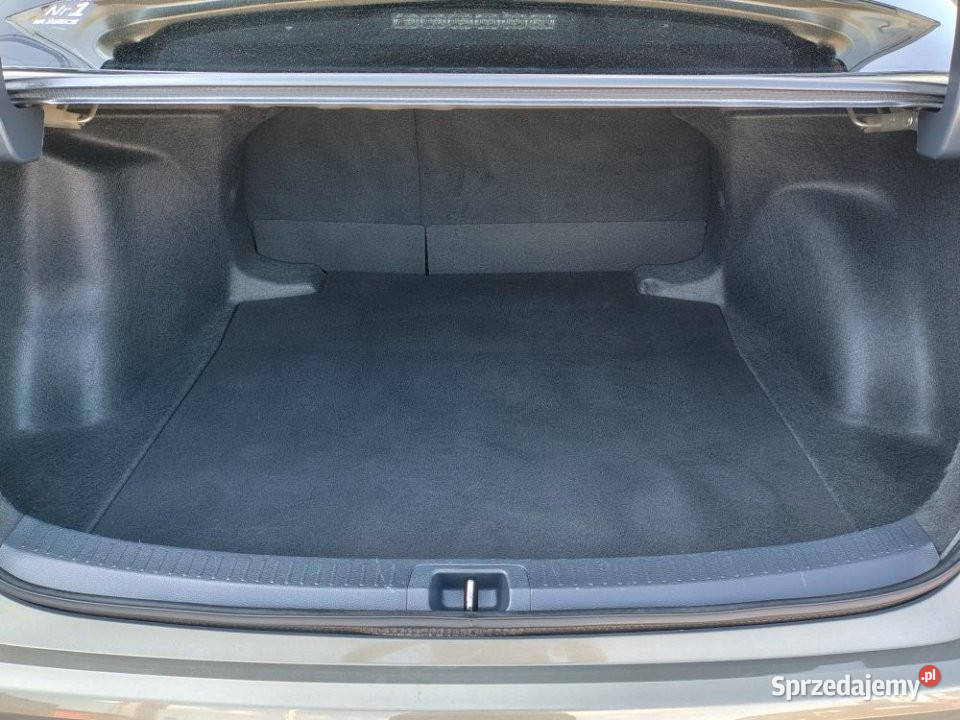 Toyota Corolla 2019r Salon Kamera Grzane fotele wielkopolskie Poznań sprzedam