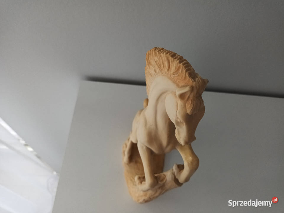 Rzeźba figura koń mustang sprzedam